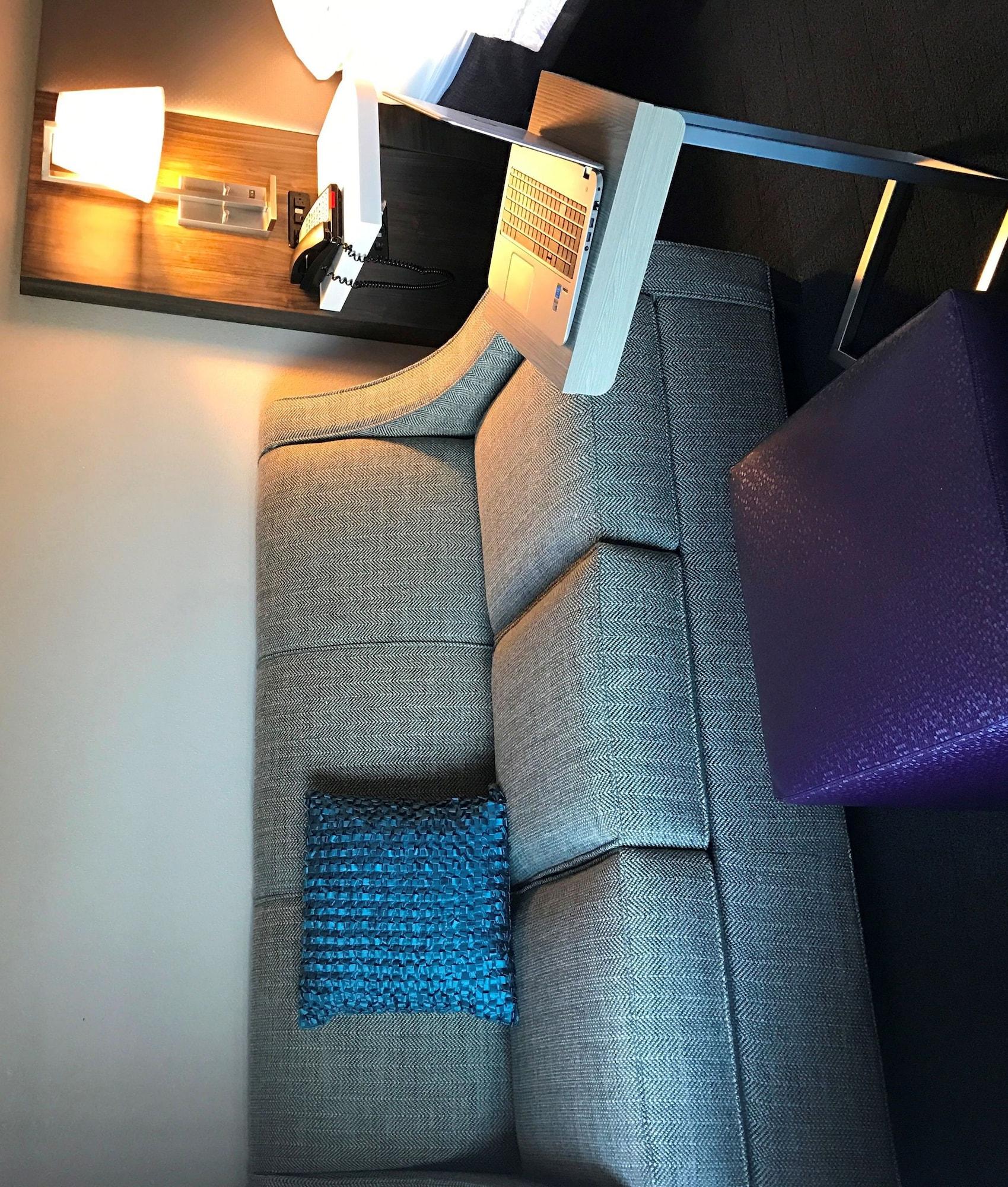 Hampton Inn Ист-Виндзор Экстерьер фото